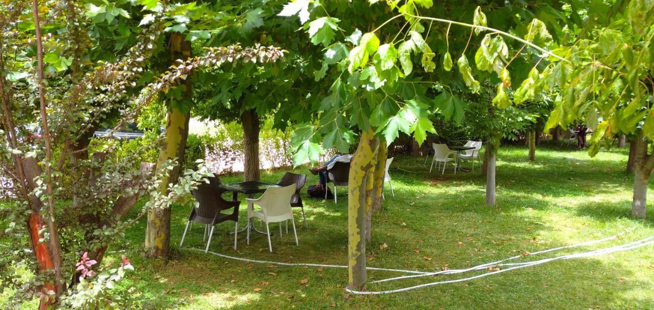 Hotel Relais Ras El Maa Ifrane  Kültér fotó
