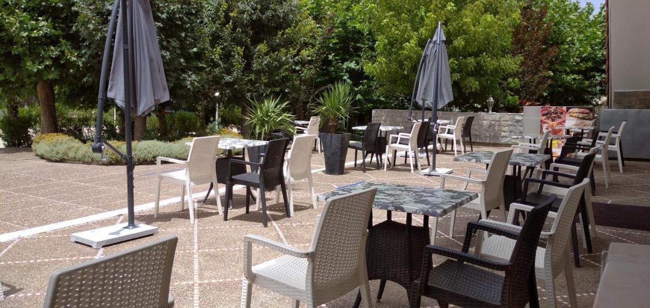 Hotel Relais Ras El Maa Ifrane  Kültér fotó