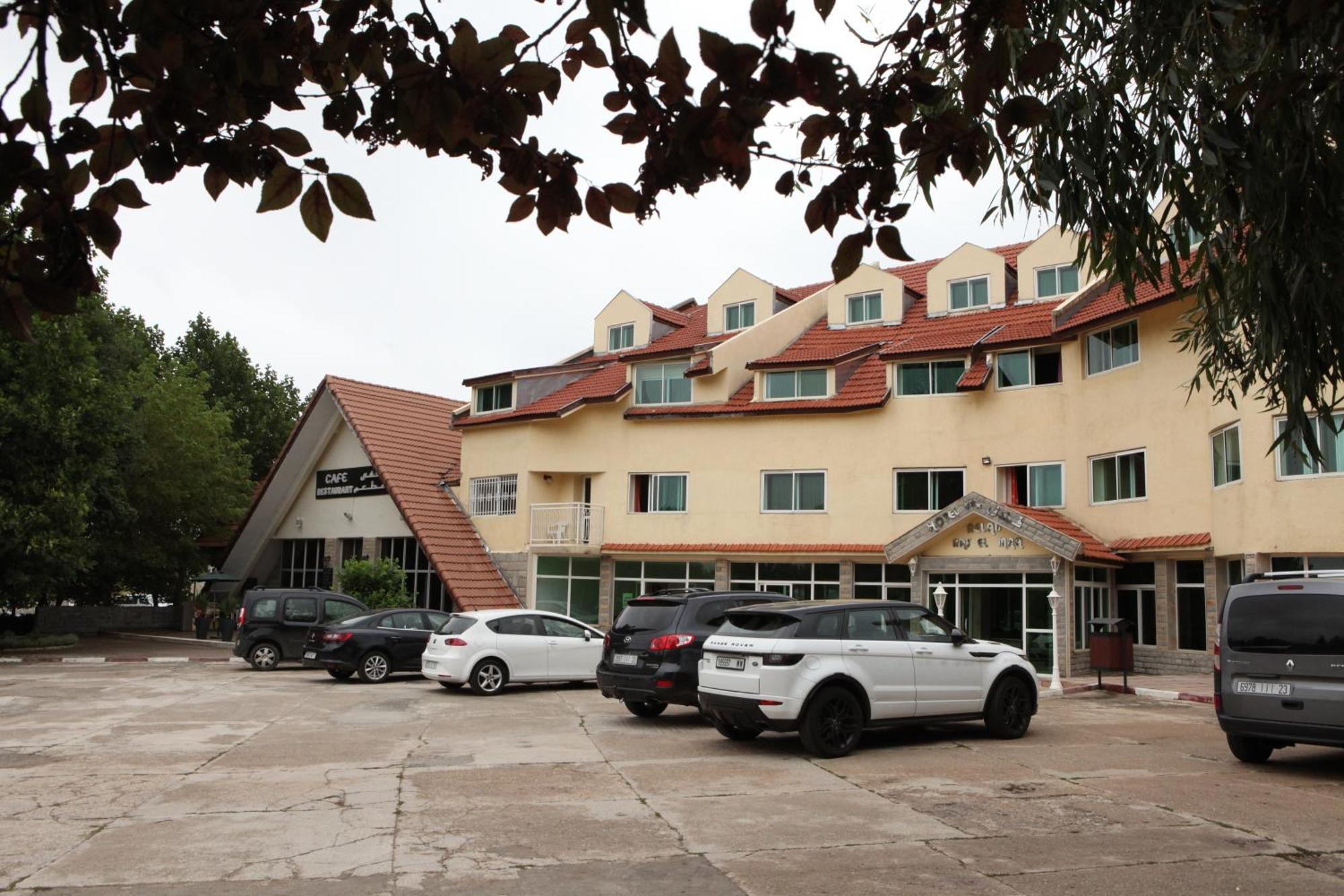 Hotel Relais Ras El Maa Ifrane  Kültér fotó