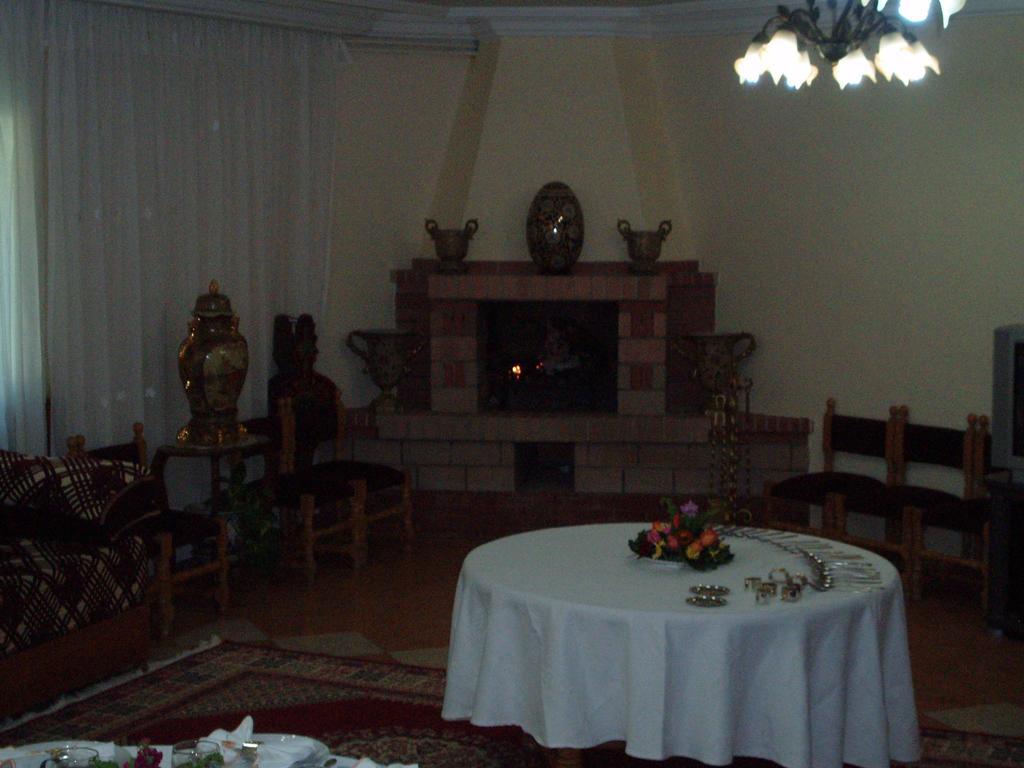 Hotel Relais Ras El Maa Ifrane  Kültér fotó